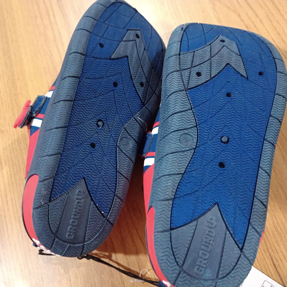 Size 13/1 Disney Mickey Mouse Water Shoes for Boys